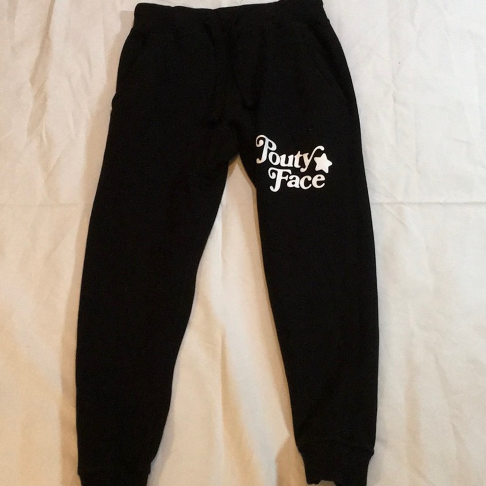 Addison Rae sweatpants